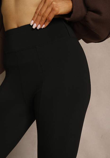 Czarne Klasyczne Legginsy High Waist z Zapiętkami i Ociepleniem Serafeia
