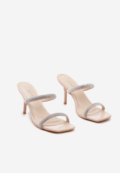 Beżowe Wsuwane Klapki na Cienkiej Szpilce z Ozdobnymi Cyrkoniami Quesinia