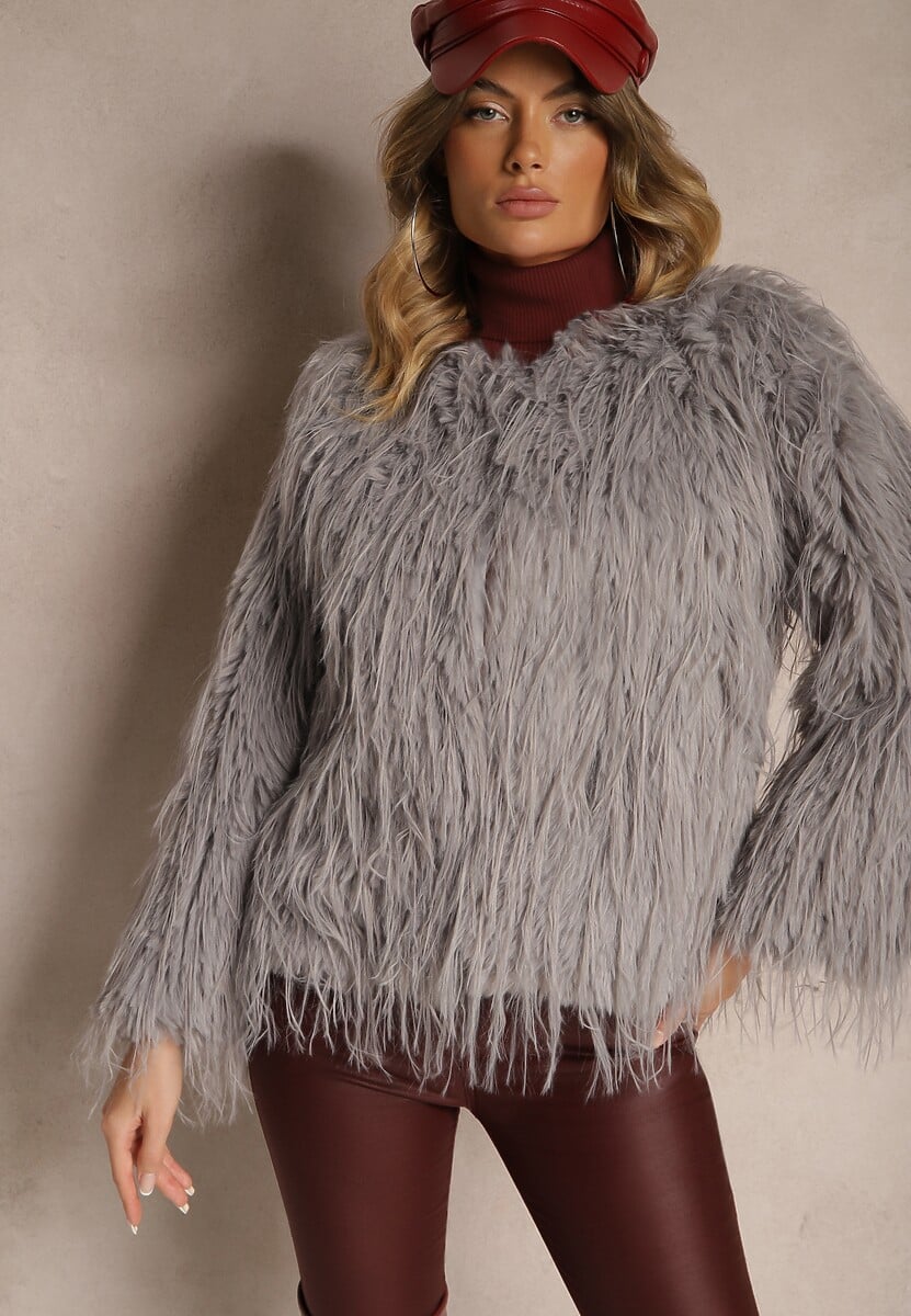 Brązowa Futerkowa Kurtka o Prostym Kroju z Zapięciem na Haftki Sialithiel