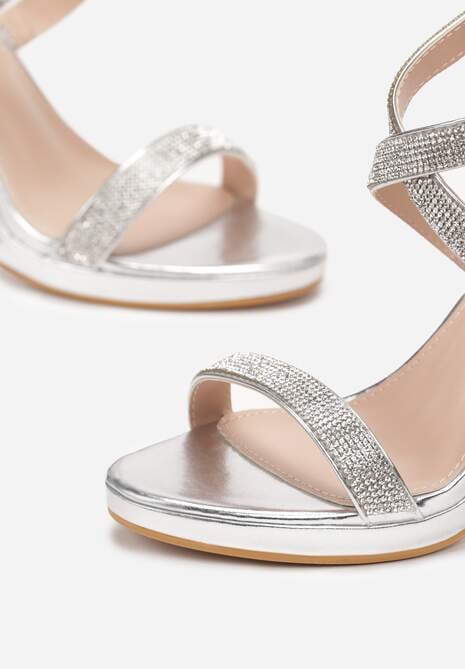 Srebrne Sandały na Słupku z Paskami w Cyrkonie Nelsa