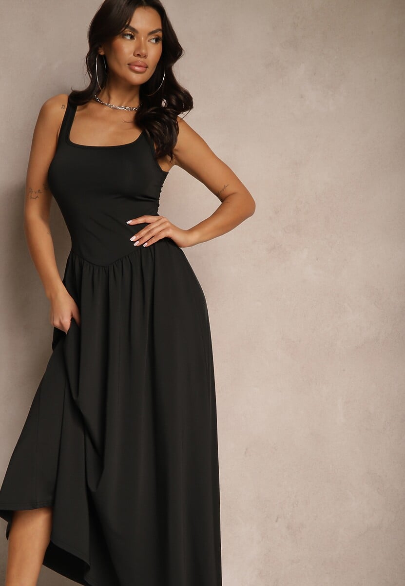 Czarna Rozkloszowana Sukienka z Wiskozą i Kwadratowym Dekoltem Ravvia