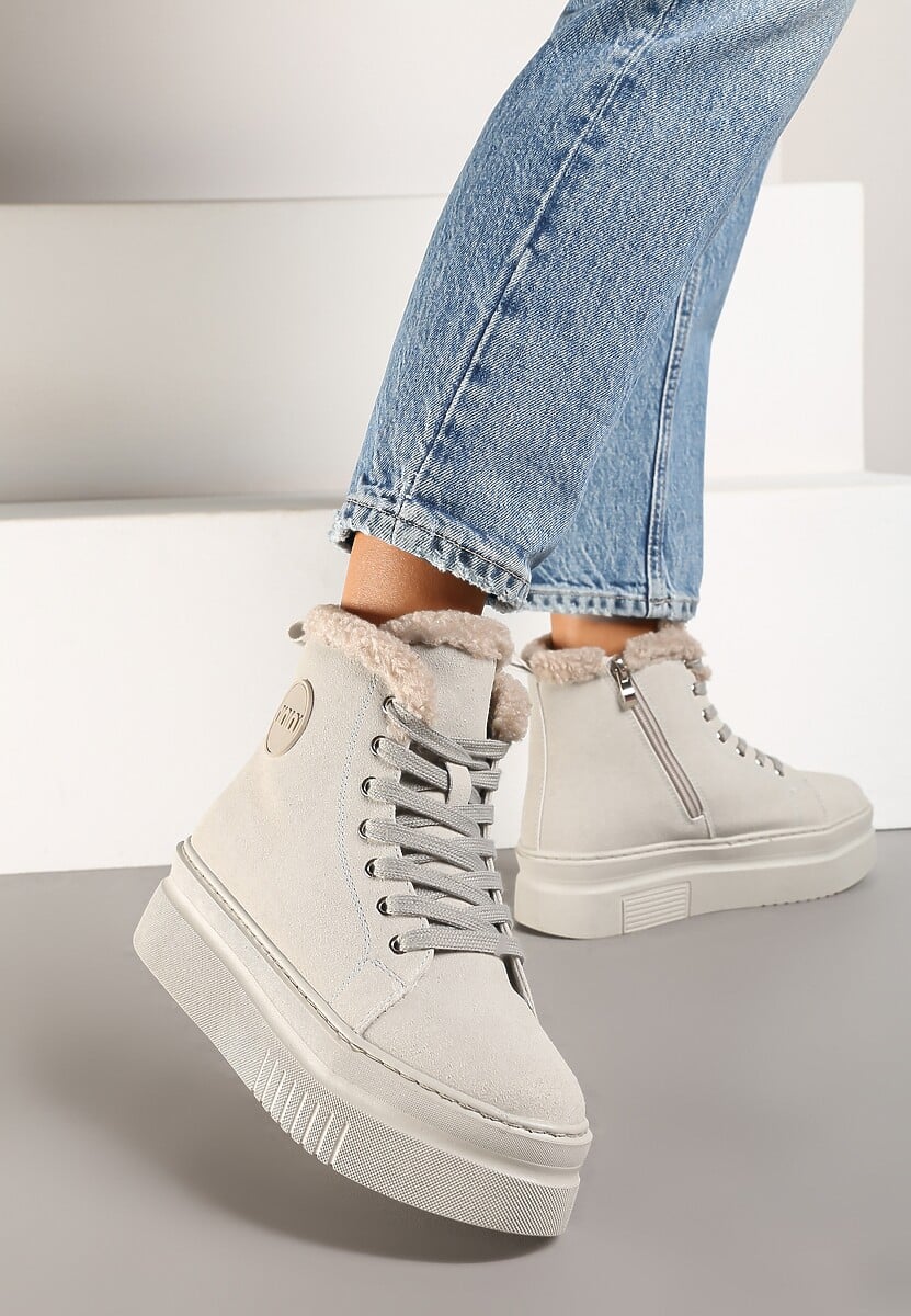 Szare Botki na Platformie ze Sznurowaniem Tłoczoną Aplikacją i Futerkiem Esadwenna
