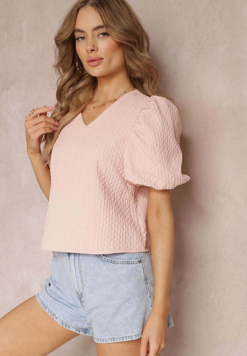 Różowa Bluzka z Trójkątnym Dekoltem i Krótkimi Bufiastymi Rękawami Dysia