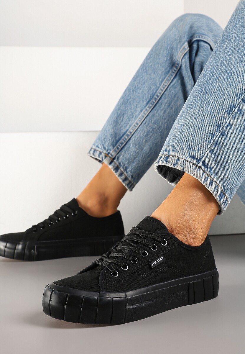 Czarne Trampki na Tłoczonej Platformie Maivoria