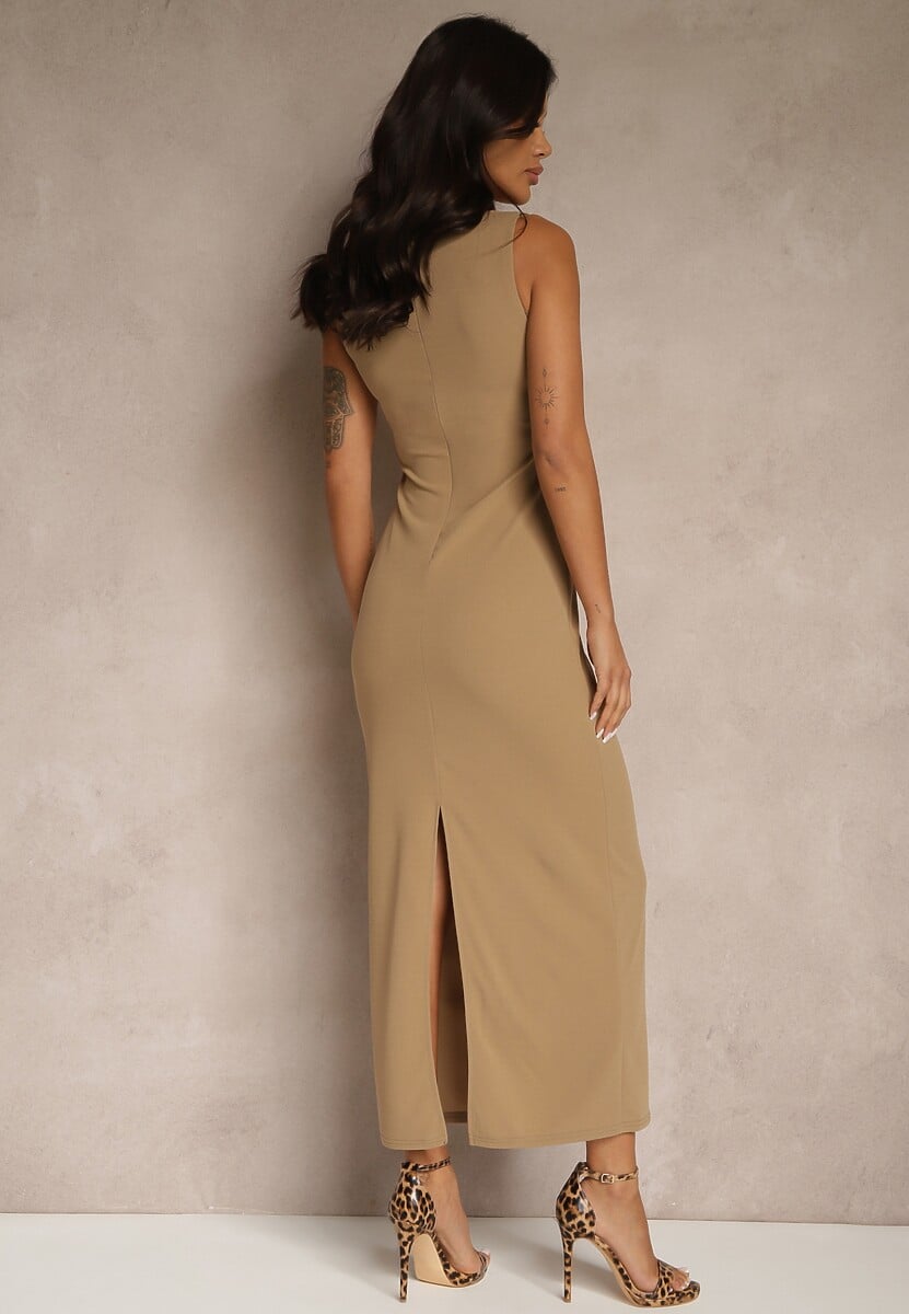 Beżowa Sukienka z Wiskozą o Dopasowanym Kroju z Marszczeniem Tilorrea