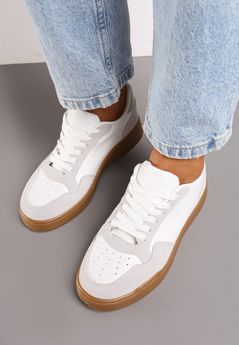 Białe Casualowe Sneakersy na Płaskiej Podeszwie z Perforacją Theneria