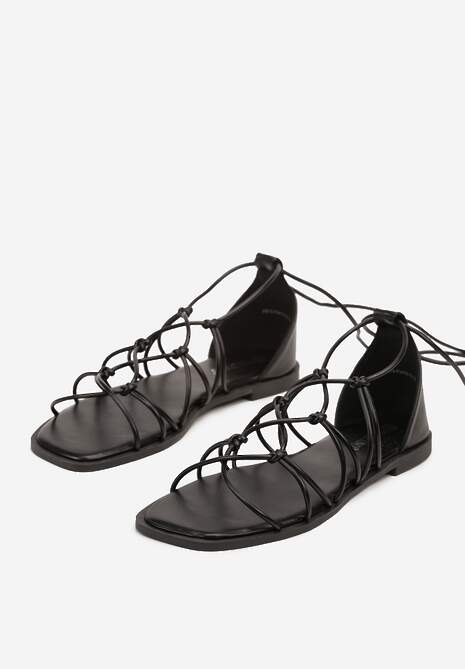 Czarne Sandały Rzymianki Ozdobione Rzemykiem Nilumea