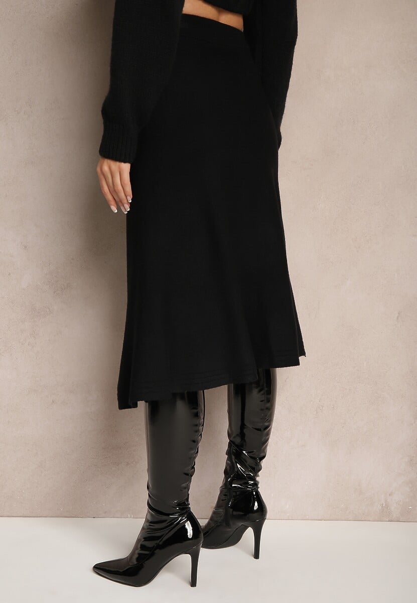 Czarna Spódnica z Dodatkiem Wełny o Rozkloszowanym Kroju z Guzikami Tirezi