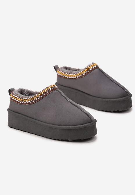 Szare Kapcie z Ekozamszu na Platformie Ozdobione Wzorzystą Tasiemką Pladina