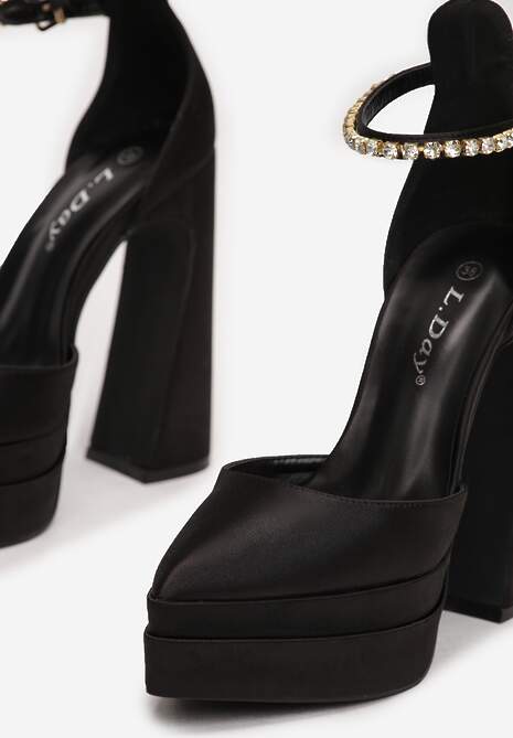 Czarne Satynowe Czółenka na Słupku i Platformie Darlo