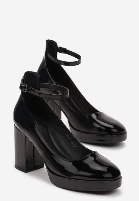 Czarne Lakierowane Czółenka na Słupku z Kwadratowym Noskiem Kandra