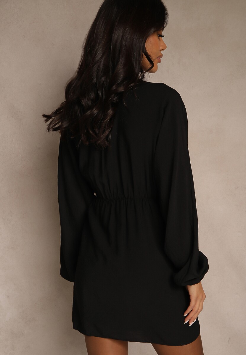 Czarna Kopertowa Sukienka z Wiskozy z Bufiastymi Rękawami Wiązana w Talii Anevra