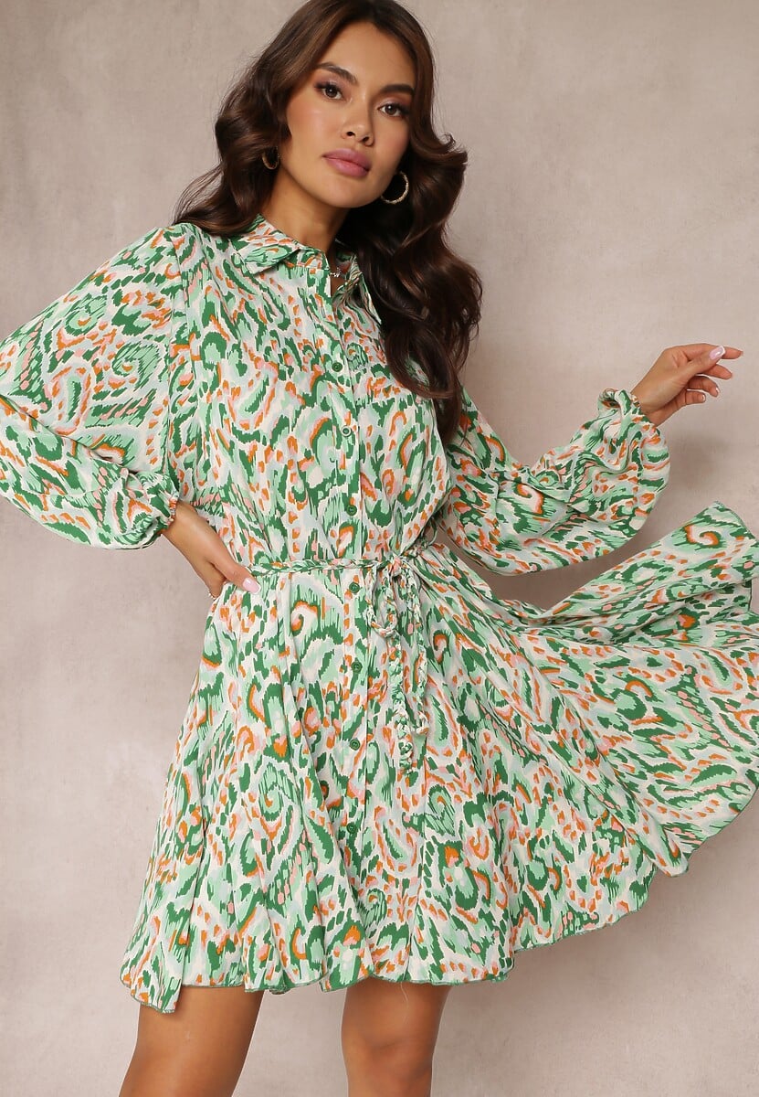 Zielona Koszulowa Sukienka Mini z Materiałowym Paskiem i Wzorzystym Wzorem Odina
