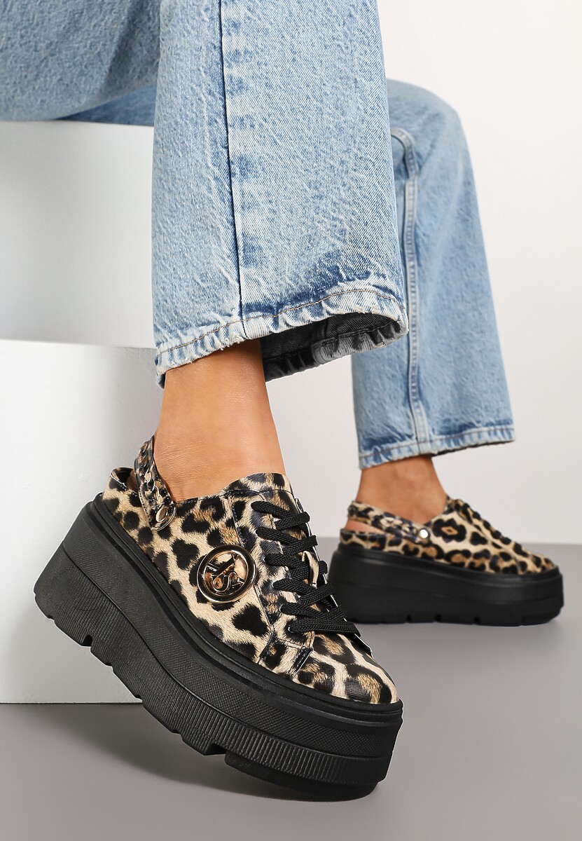 Białe Sneakersy Vices na Platformie z Tłoczeniem Paskiem na Pięcie i Metaliczną Aplikacją Selfedi