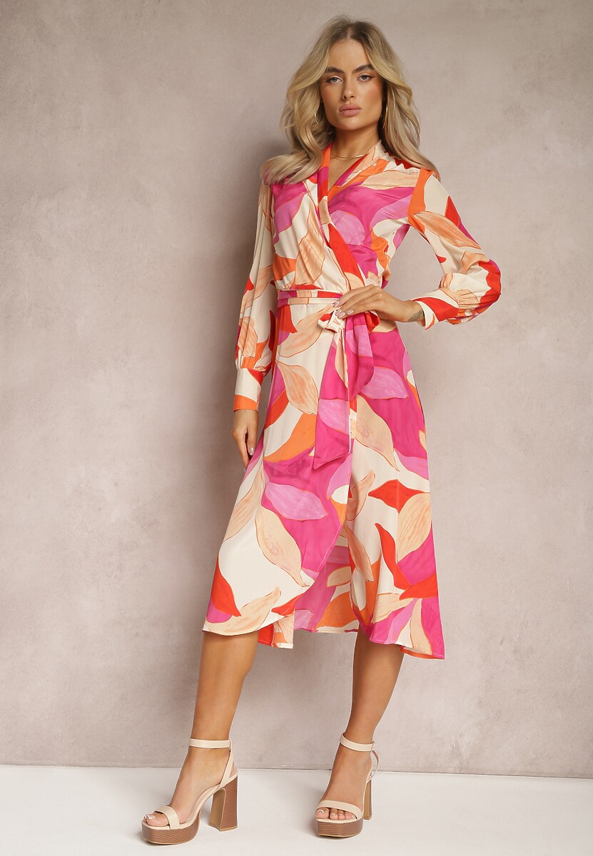 Różowo-Beżowa Rozkloszowana Sukienka Midi z Kopertowym Dekoltem z Paskiem i Abstrakcyjnym Wzorem Orabella