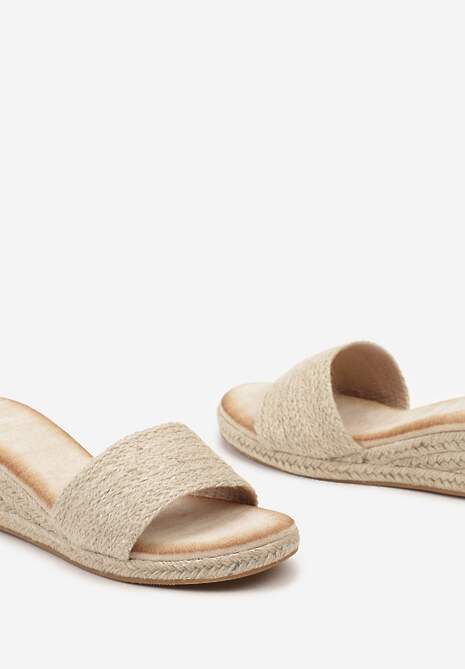 Beżowe Klapki z Paskiem i Koturnem z Plecionki Pomela