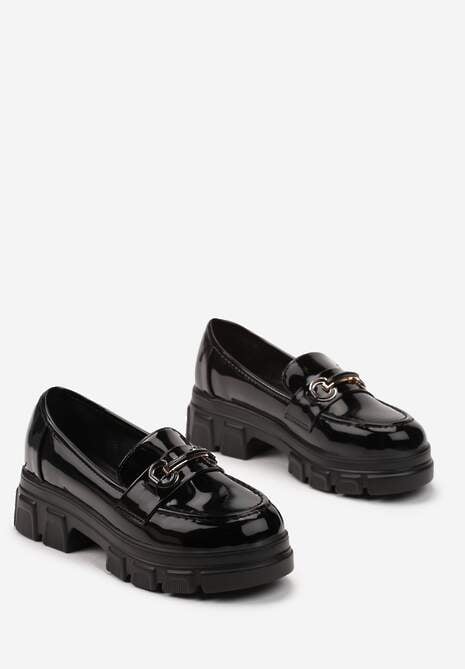 Czarne Lakierowane Mokasyny Loafersy na Grubej Podeszwie z Ozdobną Klamrą Lambra