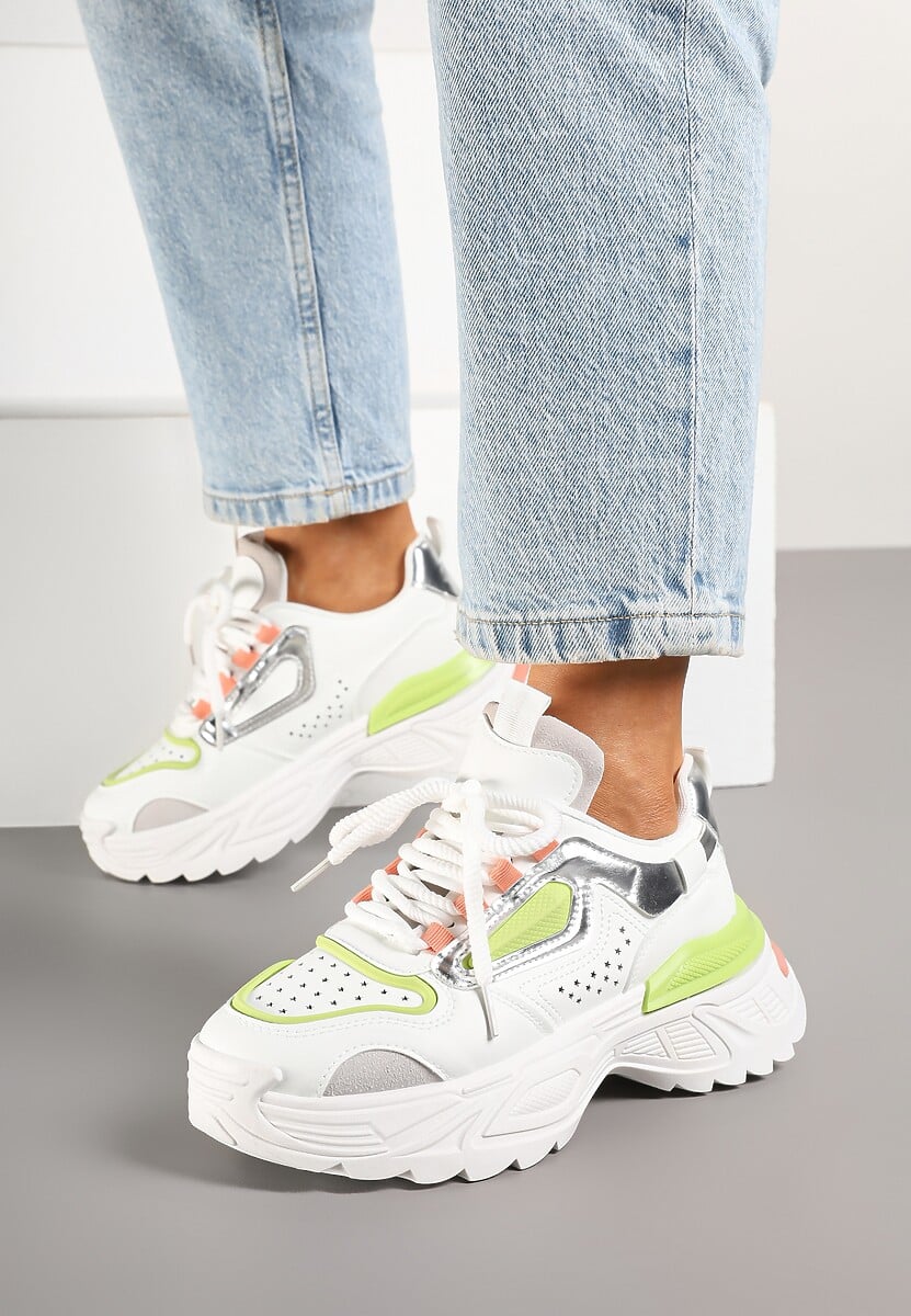 Biało-Zielone Sneakersy w Streetwearowym Stylu na Tłoczonej Podeszwie Nelasea