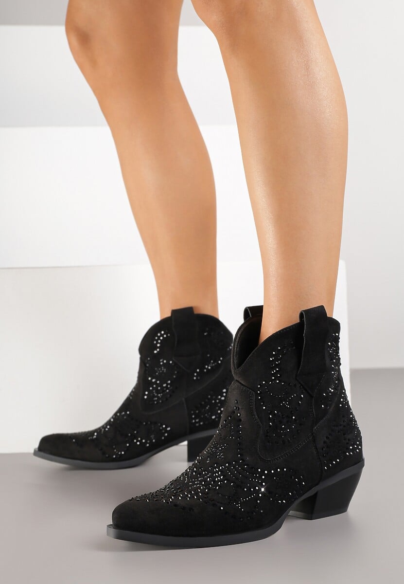 Czarne Krótkie Botki Typu Kowboki z Cyrkoniowym Zdobieniem Lalare