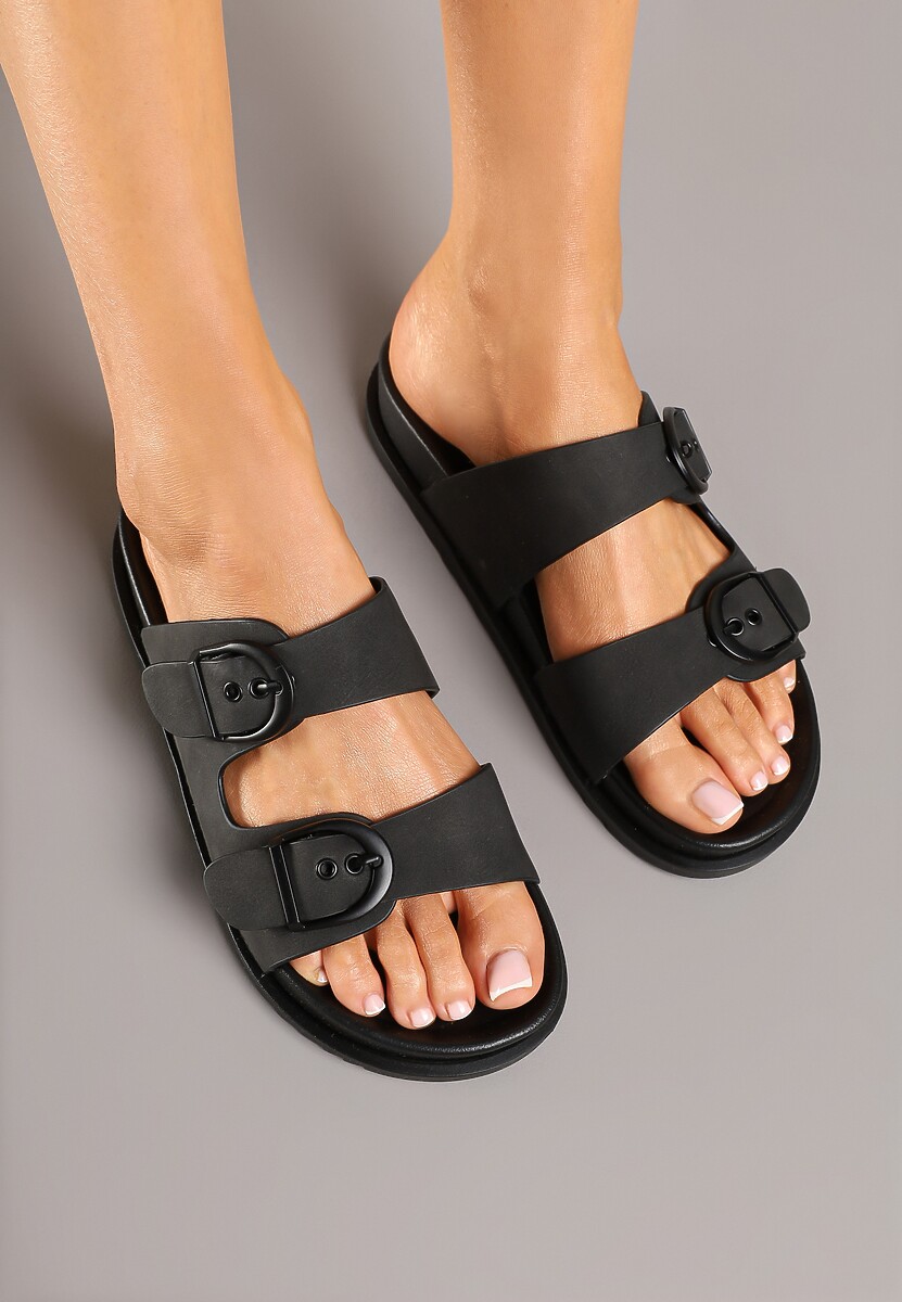 Czarne Klapki Ozdobione Klamrami i Dwoma Paskami Galzeri