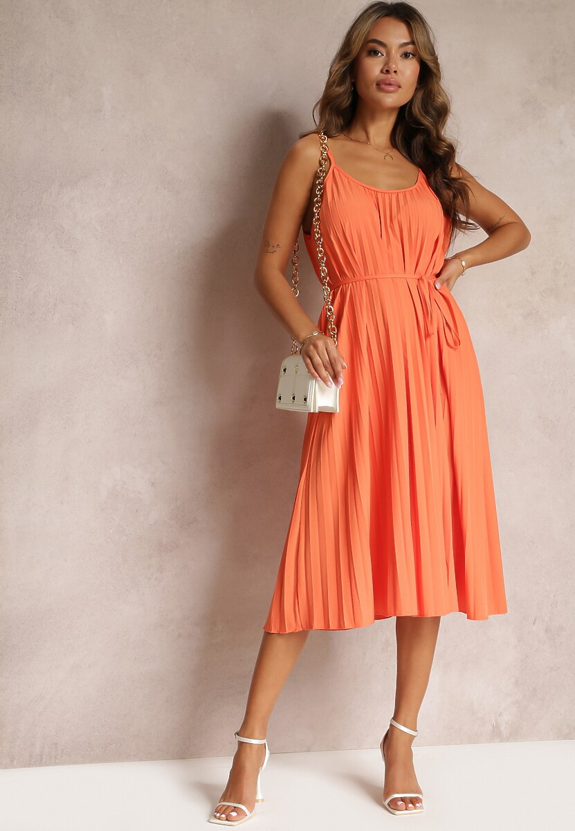Pomarańczowa Letnia Sukienka Ozdobiona Plisowaniem i Wiązaniem w Pasie Aziel