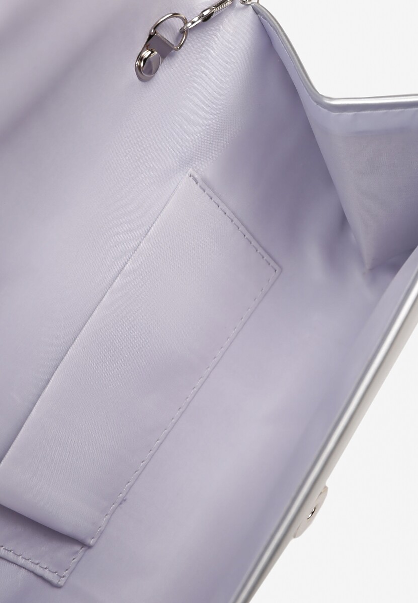 Srebrna Torebka Kopertówka z Dodatkowym Łańcuszkiem i Metalicznym Zdobieniem Galatina