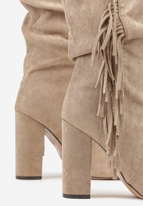 Ciemnobeżowe Botki Kowbojki na Słupku z Frędzlami Reisetia