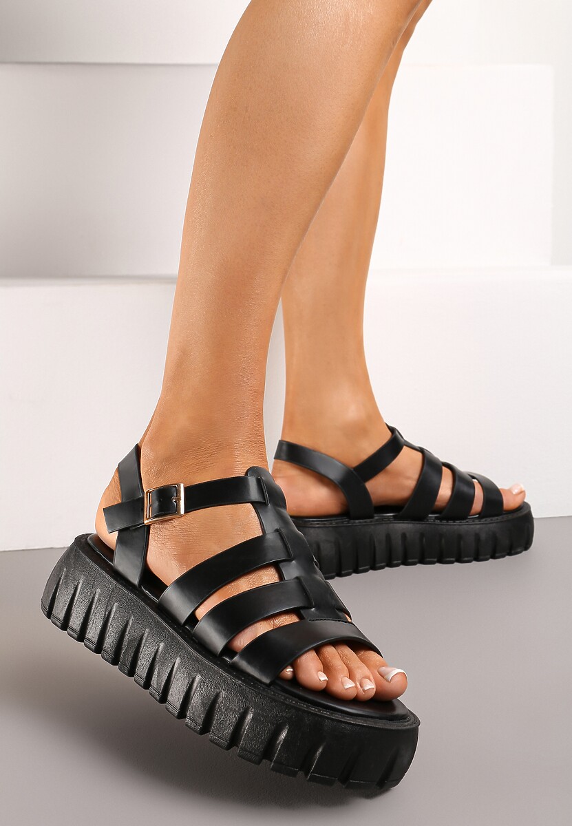 Białe Sandały Typu Gladiatorki na Platformie Ozdobionej Tłoczeniem Kaimans