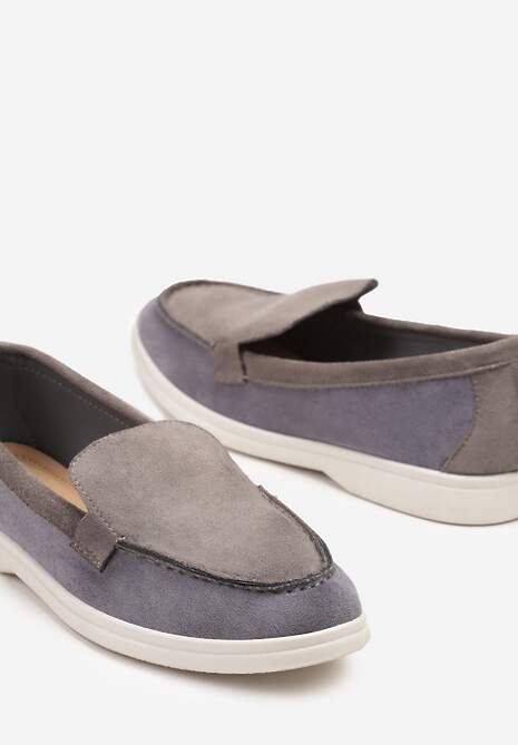 Szaro-Niebieskie Mokasyny Ozdobione Przeszyciami Fonaleia