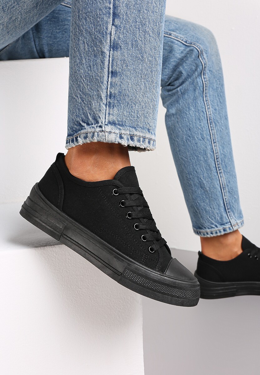 Czarne Trampki z Krótką Cholewką i Sznurowaniem Nonor