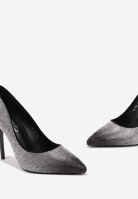 Czarne Szpilki w Cyrkonie z Noskiem w Szpic Tornia