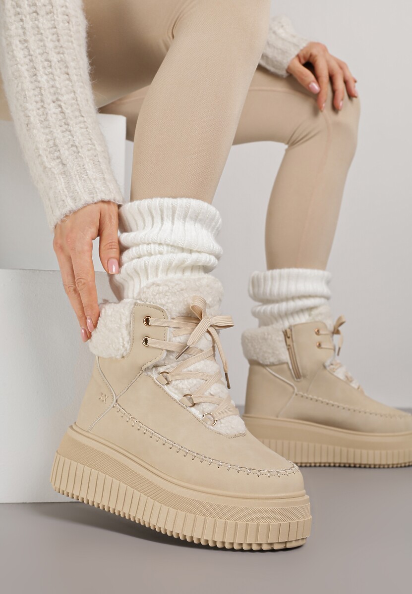 Ciemnobeżowe Śniegowce na Platformie z Tłoczeniem Ozdobione Przeszyciami i Futerkiem Ralassa