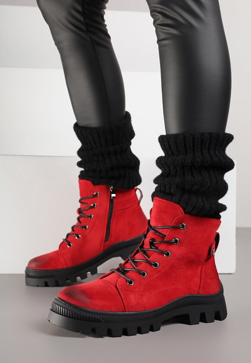 Czerwone Botki Trapery na Platformie Ozdobione Paskiem Argiva