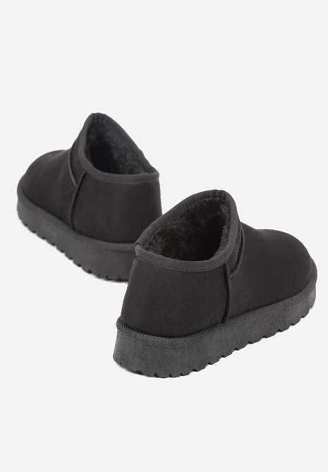 Czarne Niskie Śniegowce o Wsuwanym Fasonie Alodra