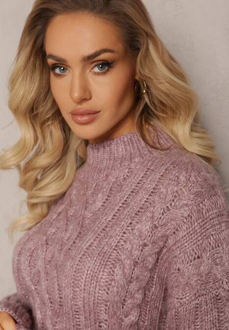 Jasnofioletowy Luźny Golf w Ozdobny Splot Atterta