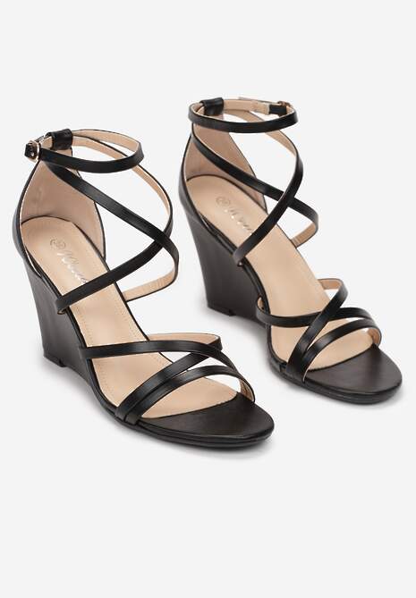 Czarne Sandały na Koturnie z Otwartym Noskiem Violla