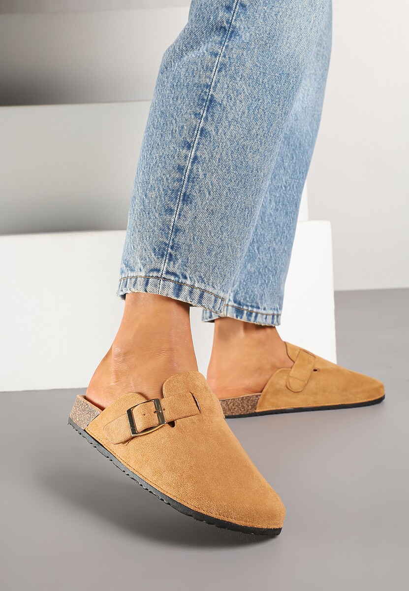 Brązowe Klapki Chodaki Ozdobione Paskami z Klamrami Silamia