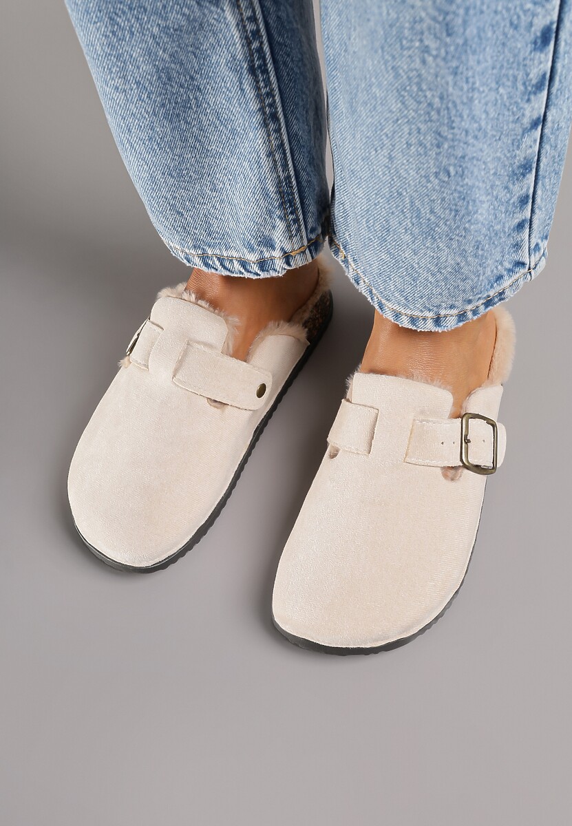 Beżowe Kapcie Typu Chodaki na Podeszwie z Korka Ozdobione Klamrą Alanelle