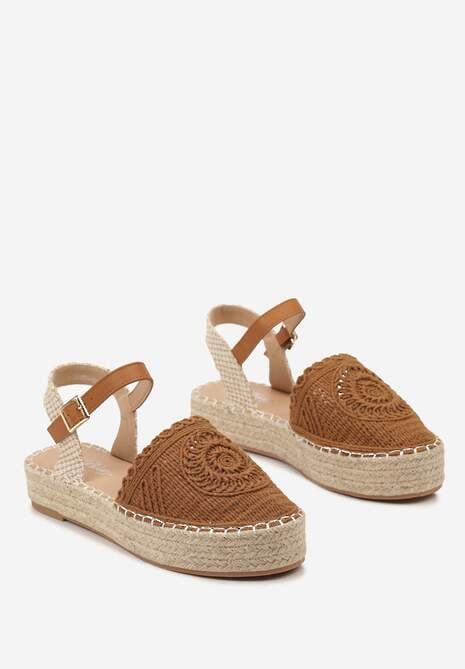 Brązowe Espadryle na Niskiej Platformie z Plecionki Zapinane na Sprzączkę Riskada