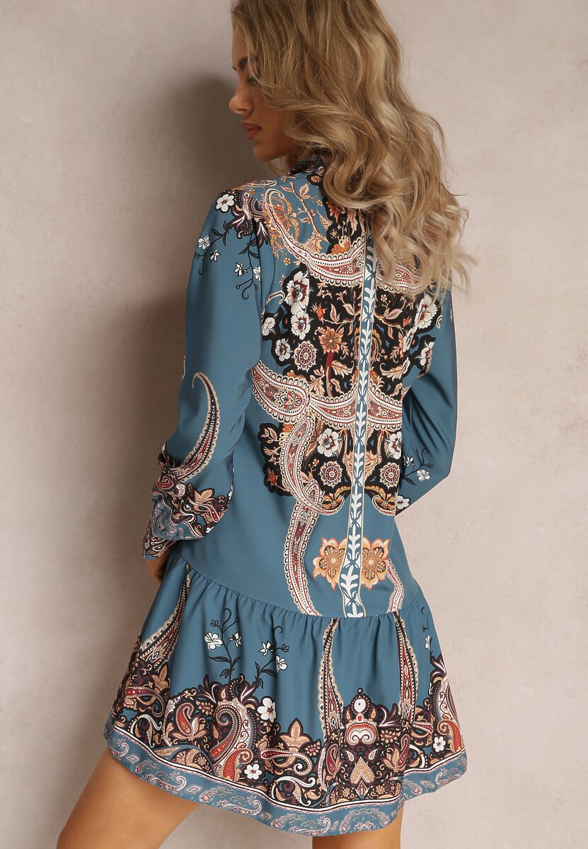 Niebieska Sukienka Uriris