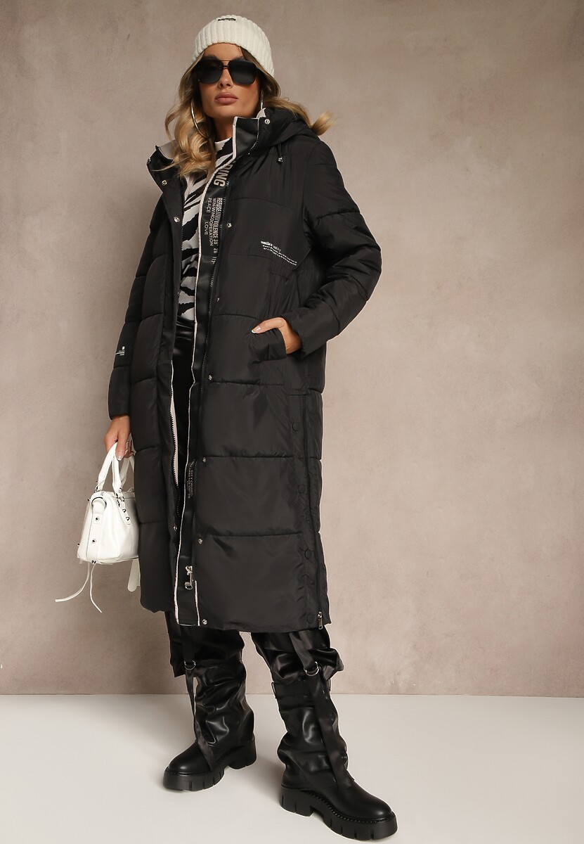 Czarna Pikowana Kurtka o Długim Kroju z Kapturem i Suwakami po Bokach Tevitte
