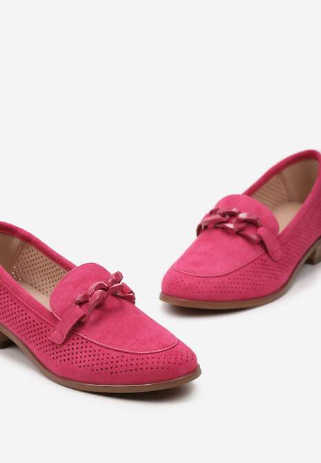 Fuksjowe Mokasyny ze Skórzaną Wkładką Ażurową Cholewką i Łańcuchem Egadde