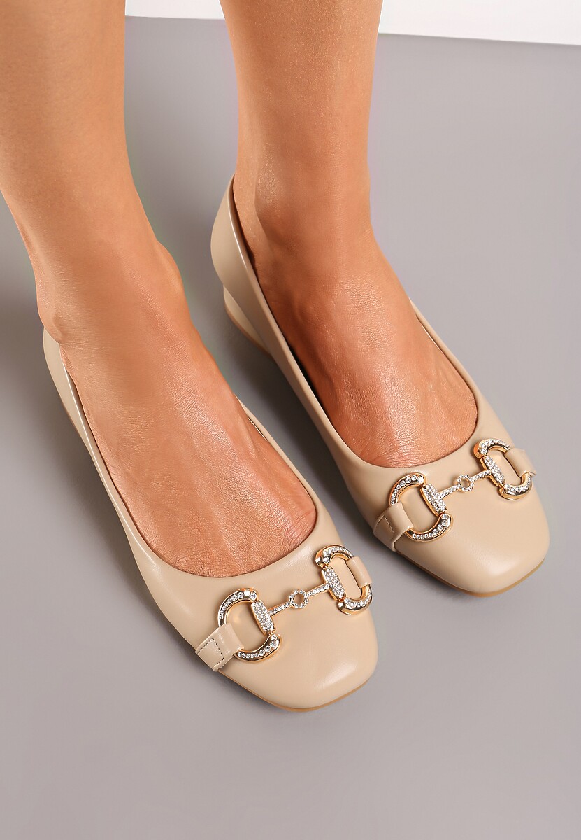 Ciemnobeżowe Balerinki na Płaskim Słupku z Klamerką z Cyrkoniami Olnas