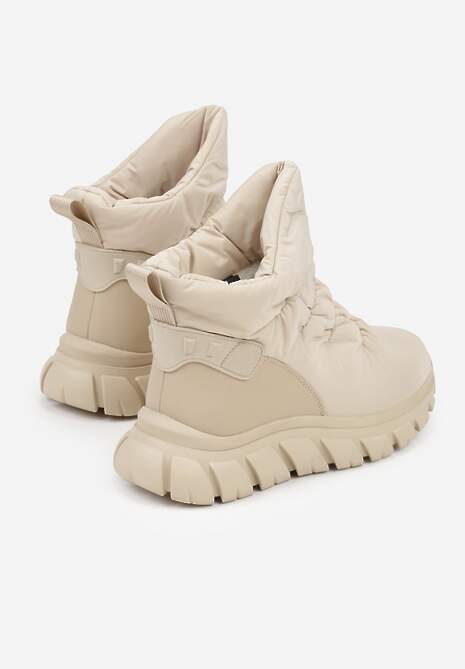 Ciemnobeżowe Śniegowce na Platformie z Tłoczeniem i Pikowaną Cholewką Resisia