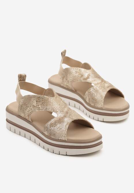 Beżowe Sandały na Platformie Ozdobione Tłoczeniem Mevalisse