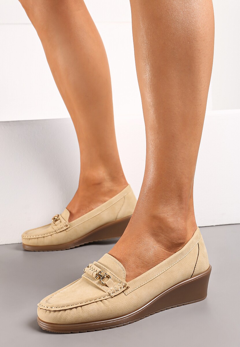 Różowe Półbuty z Ekoskóry z Koturnem i Metalicznym Detalem Fornal