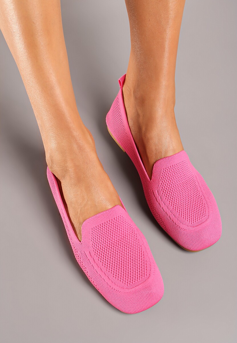 Czarne Casualowe Mokasyny na Płaskiej Podeszwie Ozdobione Perforacją Klanesha