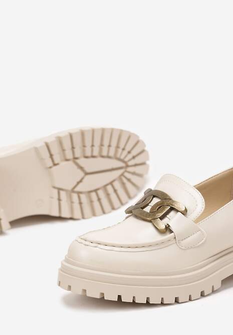 Beżowe Mokasyny na Grubej Podeszwie z Metalową Ozdobą Cantia