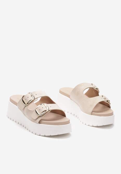 Beżowe Klapki z Dwiema Sprzączkami na Koturnie i Niskiej Platformie Nrisa