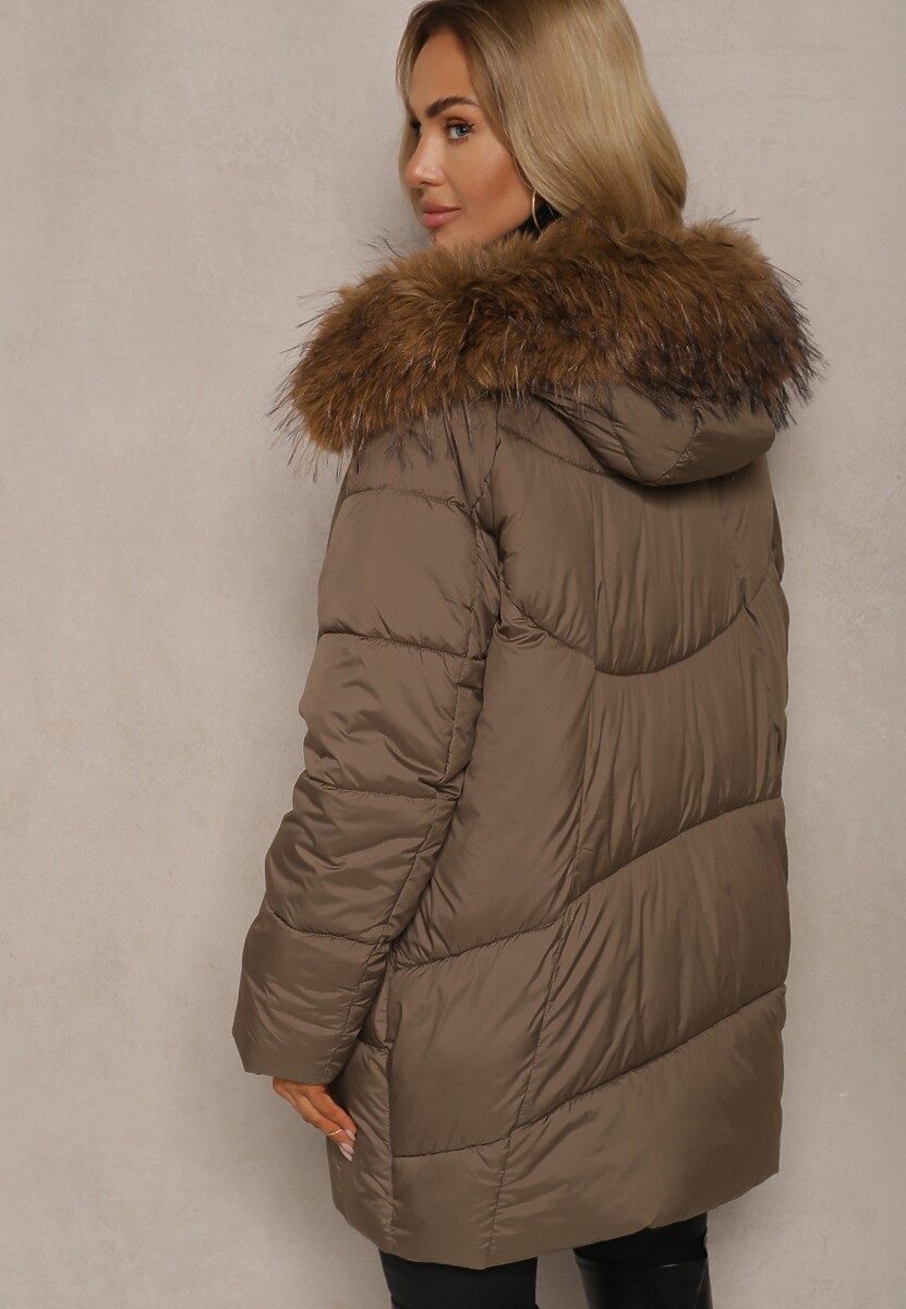 Ciemnozielona Kurtka z Pikowanymi Przeszyciami z Kapturem z Odpinanym Futrem Wiązana w Talii Issarelia